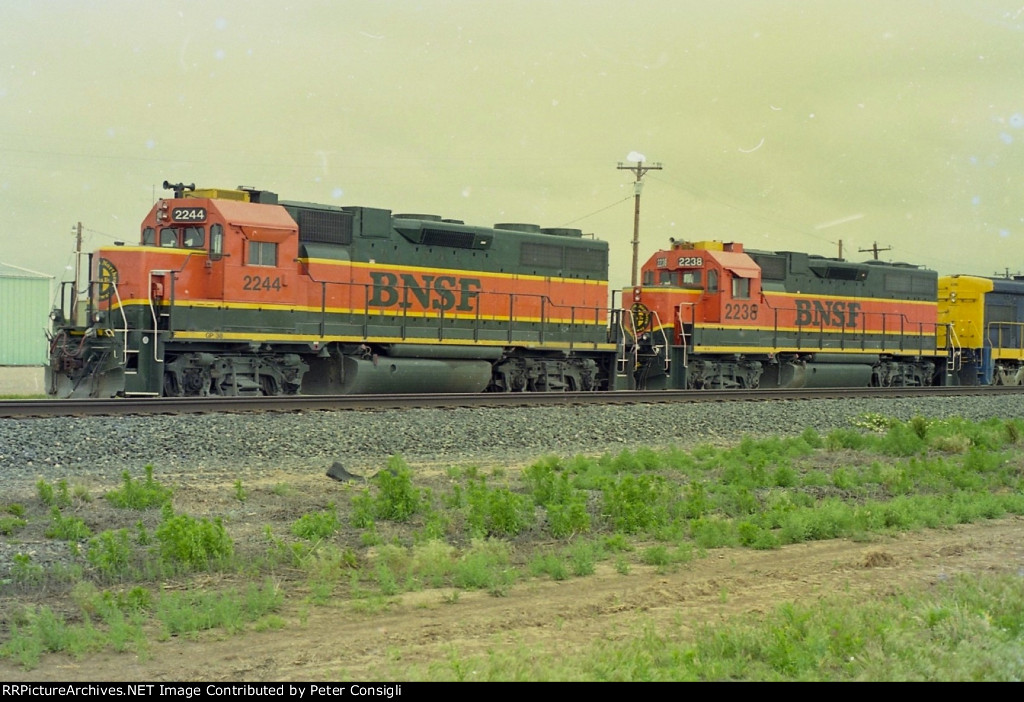 BNSF 2244